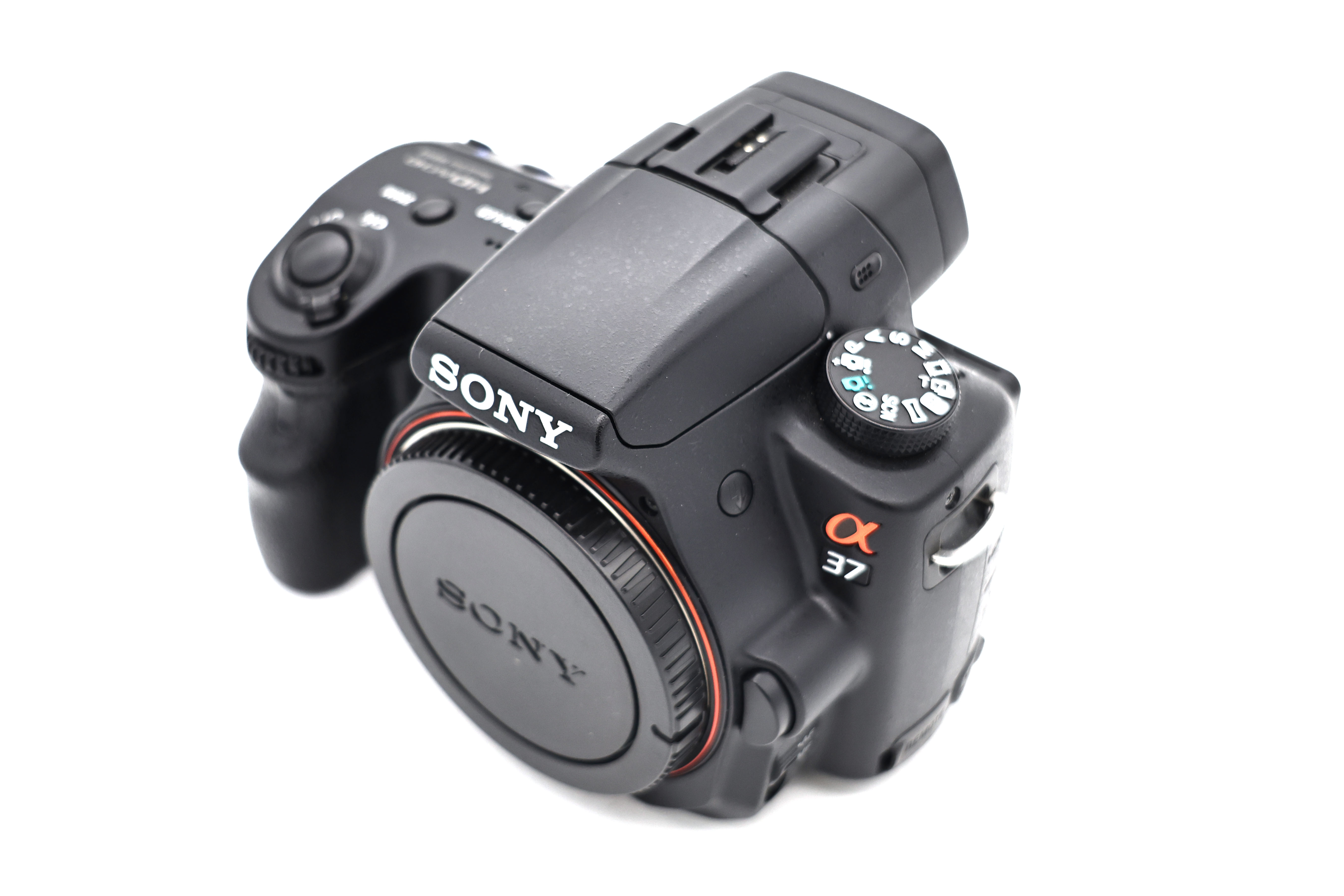 Зеркальный фотоаппарат Sony A37 body   - с.н. 1510058 (состояние 5-) (б/у)