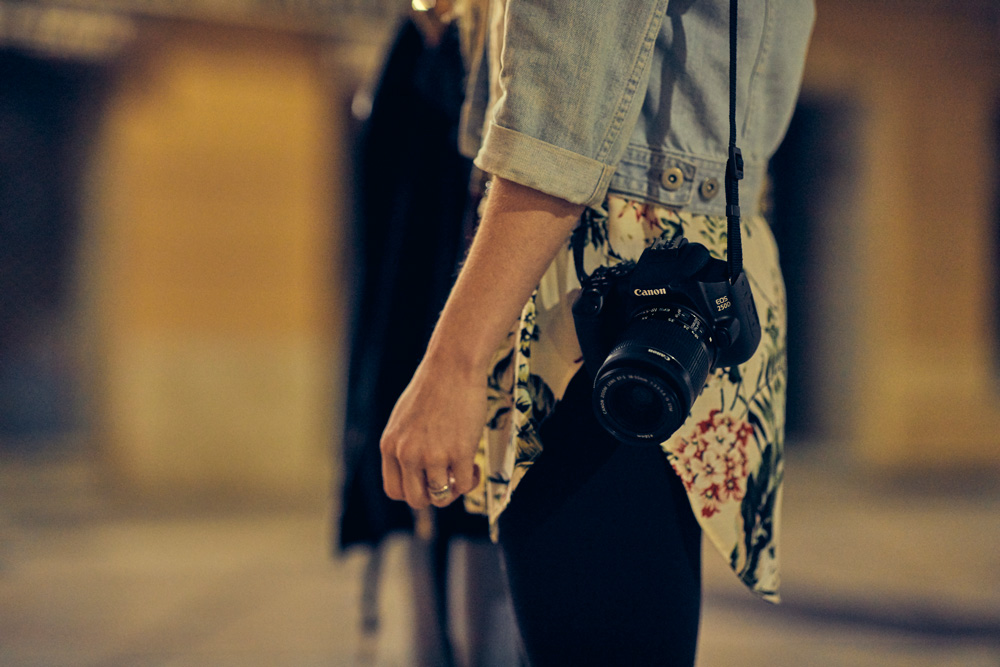 Зеркальный фотоаппарат Canon EOS 250D Kit 18-55mm IS STM черный