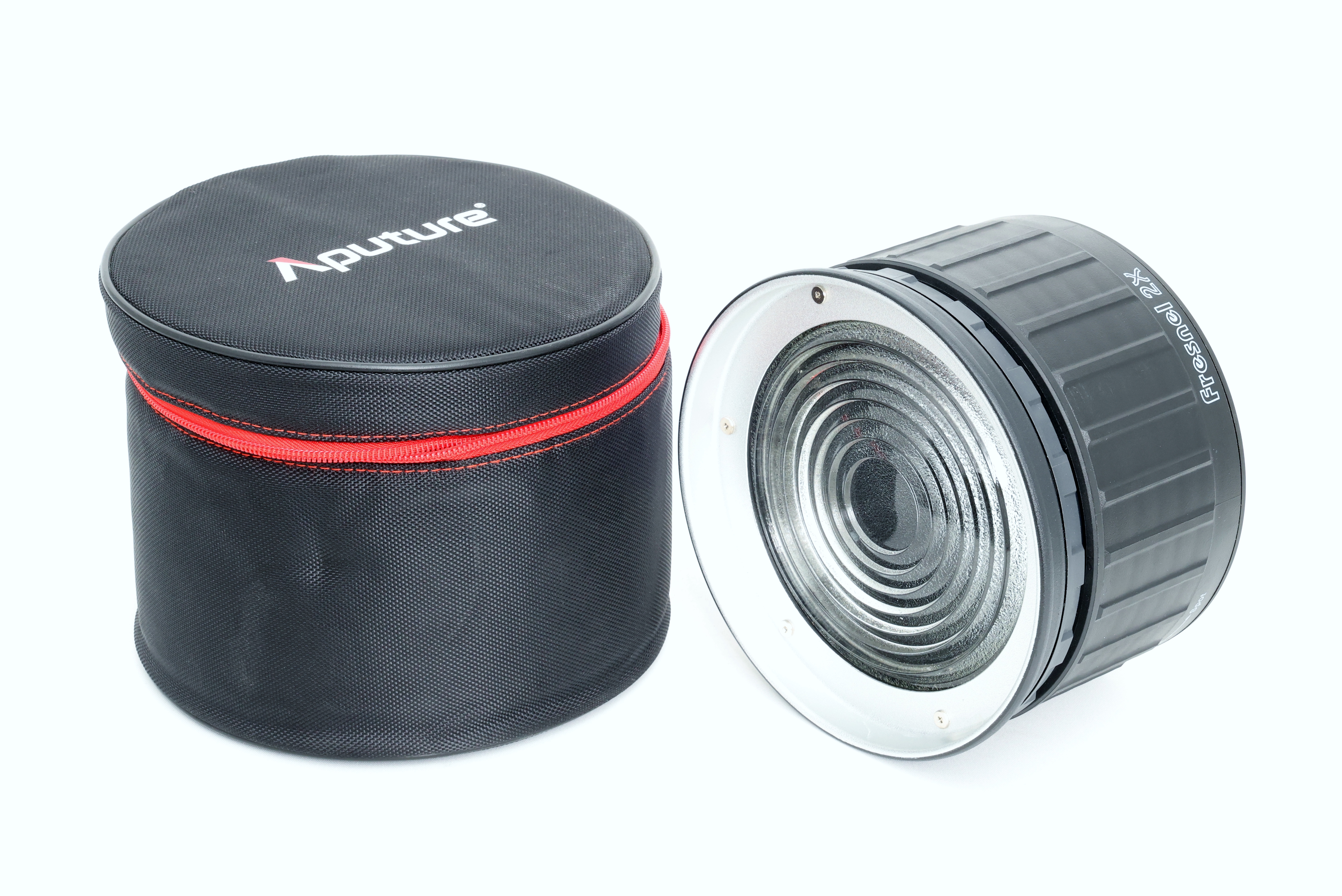 Линза Френеля Aputure Fresnel 2X (состояние 5-) (б/у)