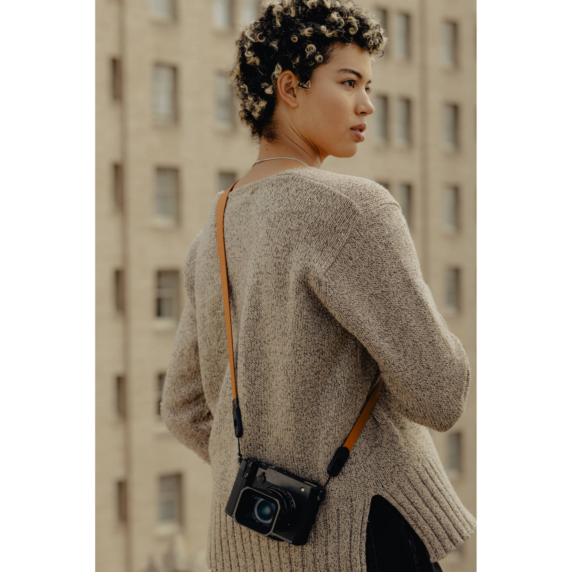 Ремень Peak Design Form Leather Standart Amber, янтарный