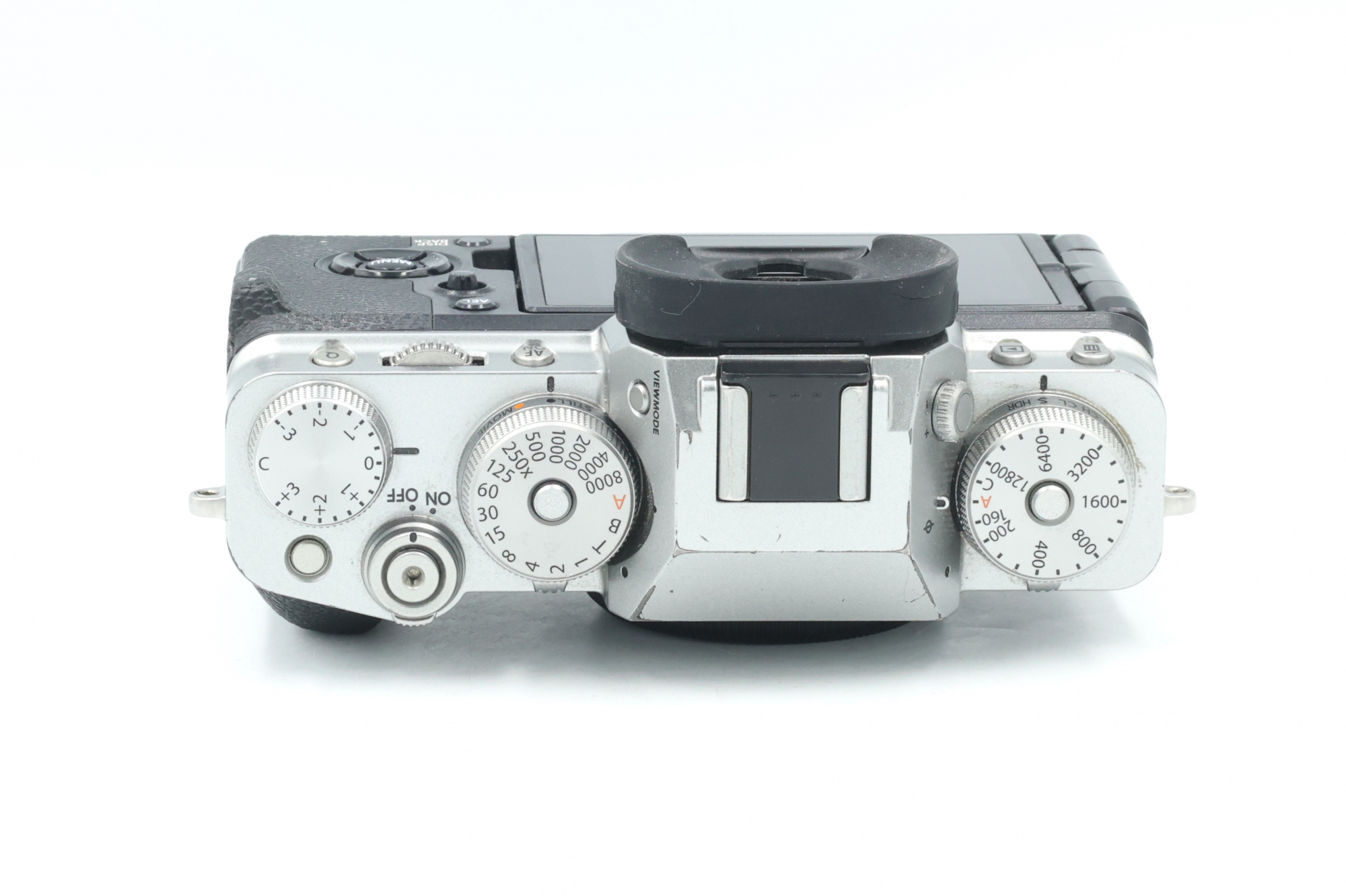Беззеркальный фотоаппарат Fujifilm X-T4 Body, серебристый (состояние 4) (б/у)