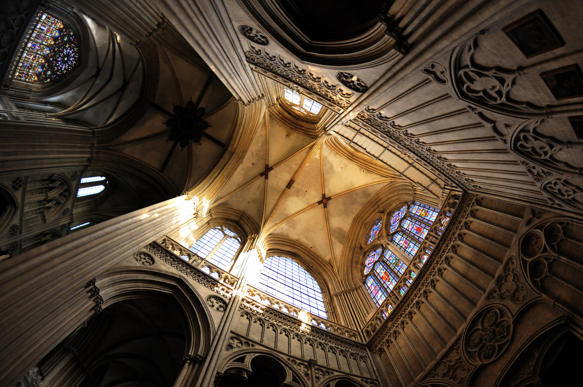 Объектив Tokina AT-X 107 F3.5-4.5 DX Fisheye