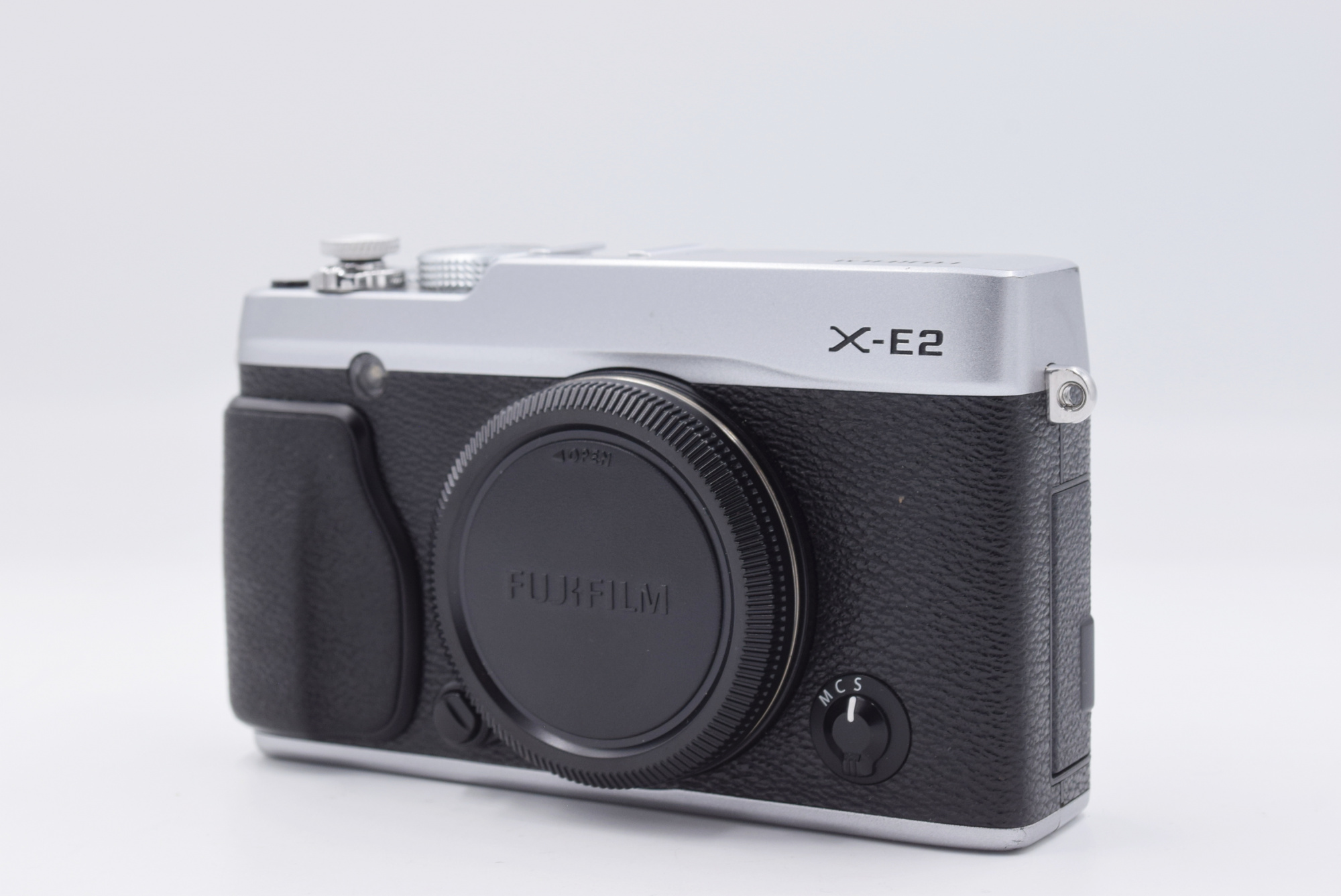 Беззеркальный фотоаппарат Fujifilm X-E2 Body, серебристый (состояние 5) (б/у)