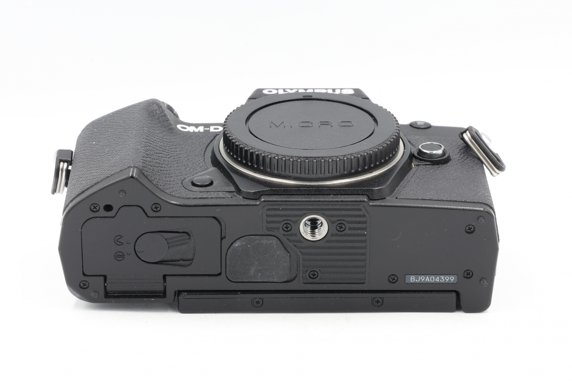 Беззеркальный фотоаппарат Olympus OM-D E-M5 Mark III, черный (состояние 5-) (б/у)